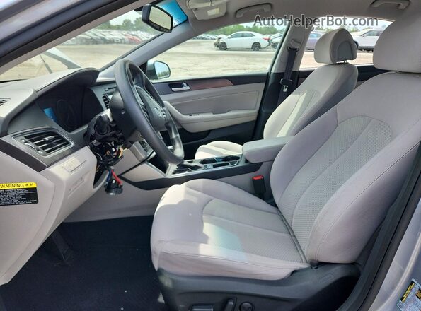 5NPE34AF3GH339615 2016 HYUNDAI SONATA Silver წინა სალონის ხედი