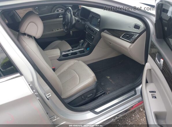 5NPE34AF3GH355782 2016 HYUNDAI SONATA Silver Front interior view