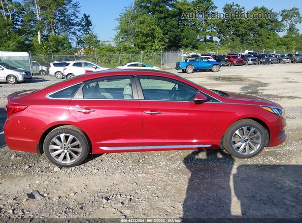 5NPE34AF3HH579233 2017 HYUNDAI SONATA Red Widok wnętrza z tyłu