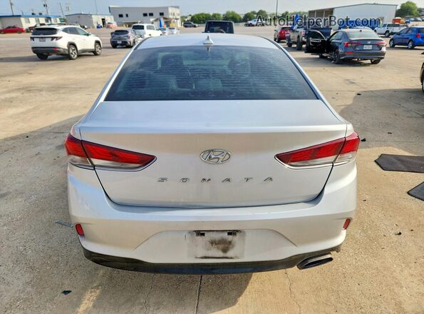 5NPE34AF3JH630638 2018 HYUNDAI SONATA Silver Vista trasera
