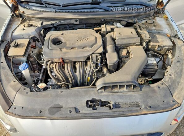 5NPE34AF3JH630638 2018 HYUNDAI SONATA Silver Vista interior trasera