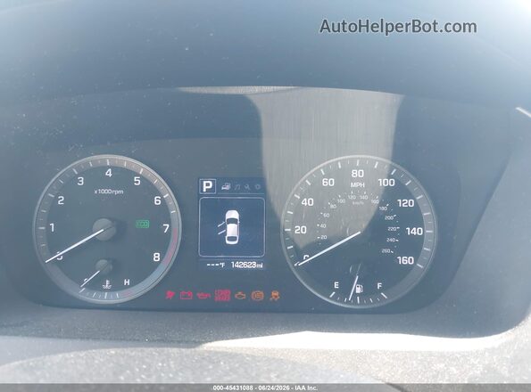 5NPE34AF4HH475687 2017 HYUNDAI SONATA Gray Հետևի նստատեղերի տեսք