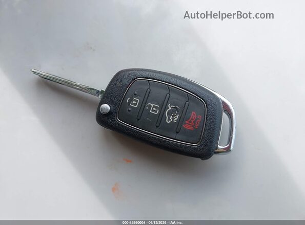 5NPE34AF4HH529425 2017 HYUNDAI SONATA Silver Widok deski rozdzielczej