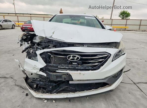 5NPE34AF4HH583114 2017 HYUNDAI SONATA White Widok z przodu
