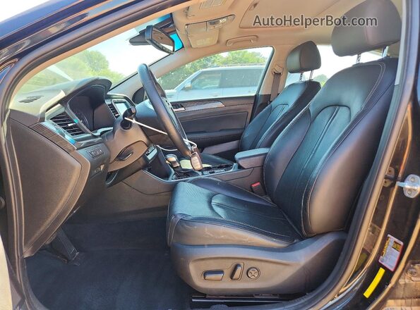5NPE34AF4JH606638 2018 HYUNDAI SONATA Black Widok wnętrza z przodu