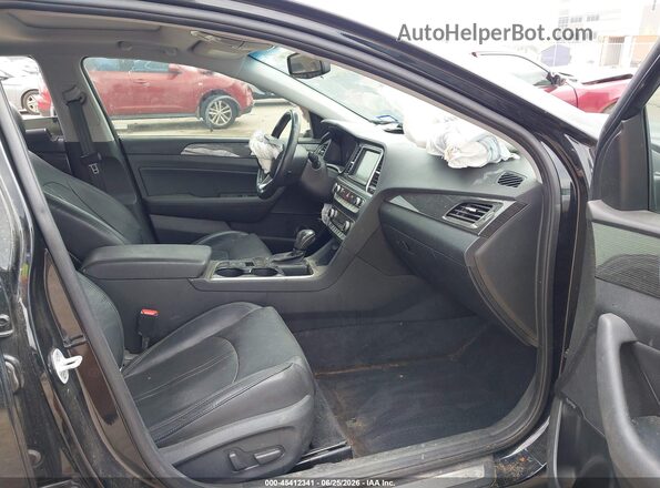 5NPE34AF4JH658884 2018 HYUNDAI SONATA Черный Вид салона спереди