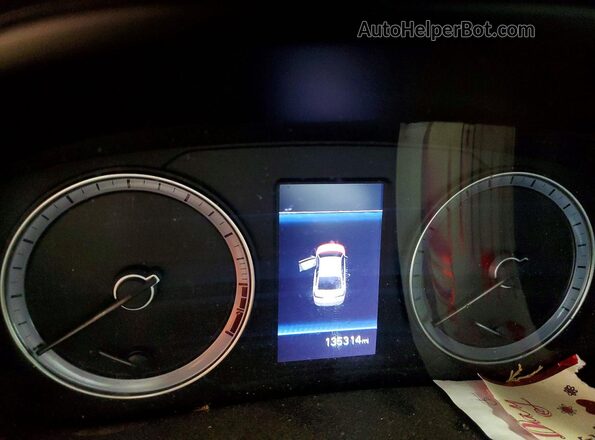 5NPE34AF4JH667729 2018 HYUNDAI SONATA White Vista del cuadro de instrumentos