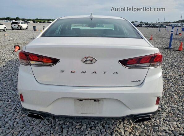 5NPE34AF5JH714881 2018 HYUNDAI SONATA White Rear view