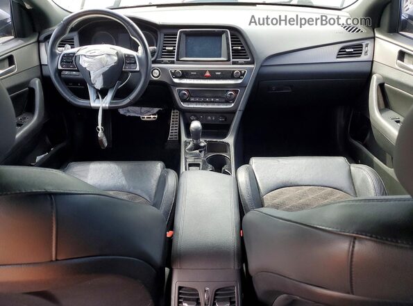 5NPE34AF5KH791915 2019 HYUNDAI SONATA Silver Dashboard view