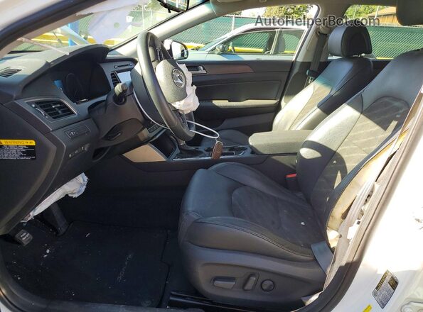 5NPE34AF6HH444389 2017 HYUNDAI SONATA White Սալոնի դիմացի տեսք