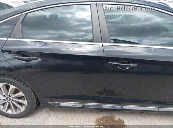 5NPE34AF6HH540037 2017 HYUNDAI SONATA Black Widok wnętrza z tyłu