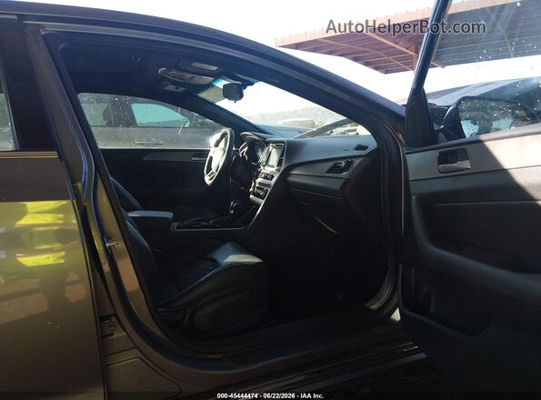 5NPE34AF6JH659244 2018 HYUNDAI SONATA Gray Widok wnętrza z przodu