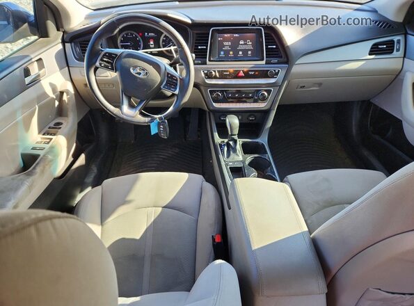 5NPE34AF7JH644638 2018 HYUNDAI SONATA Gray Вид панелі приладів