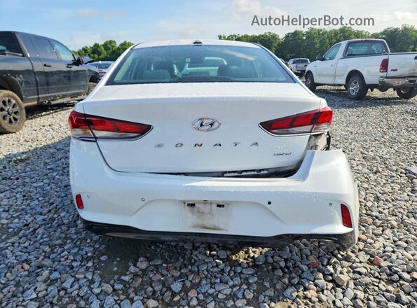 5NPE34AF7JH647491 2018 HYUNDAI SONATA White Вид ззаду