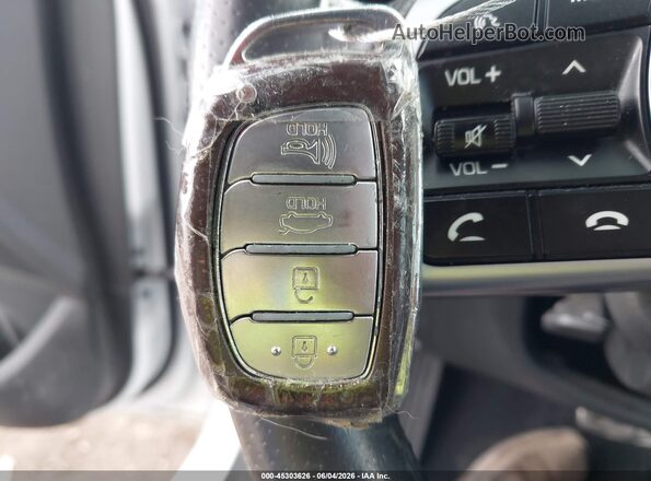 5NPE34AF7KH743879 2019 HYUNDAI SONATA Белый Вид панели приборов