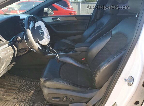 5NPE34AF7KH803921 2019 HYUNDAI SONATA White Front interior view