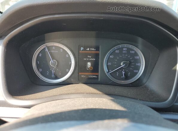 5NPE34AF7KH821819 2019 HYUNDAI SONATA Gray ხელსაწყოთა პანელის ხედი