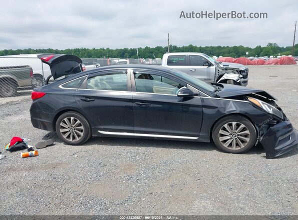 5NPE34AF8HH553615 2017 HYUNDAI SONATA Black Widok wnętrza z tyłu