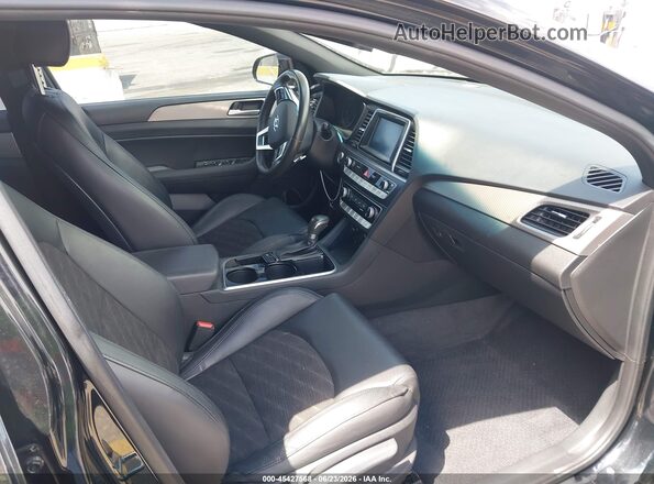 5NPE34AF8JH649587 2018 HYUNDAI SONATA Black Вид салону спереду