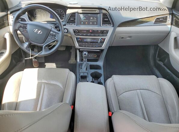 5NPE34AF9HH438344 2017 HYUNDAI SONATA Blue Вид панелі приладів