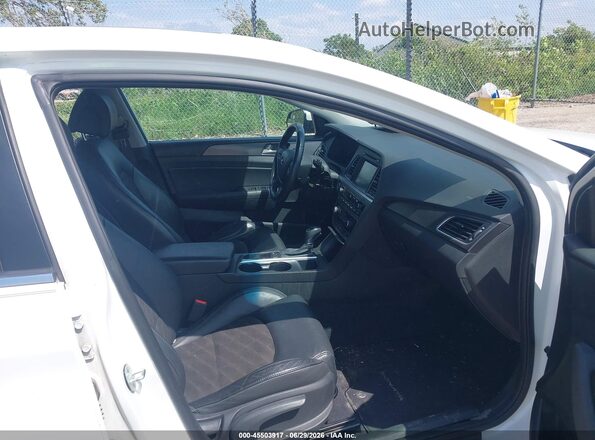 5NPE34AF9HH471019 2017 HYUNDAI SONATA White წინა სალონის ხედი