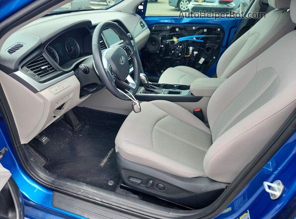 5NPE34AF9KH778956 2019 HYUNDAI SONATA Blue წინა სალონის ხედი
