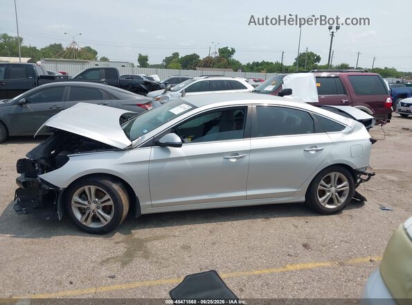 5NPE34AF9KH804570 2019 HYUNDAI SONATA Silver Սալոնի 360 աստիճան տեսք
