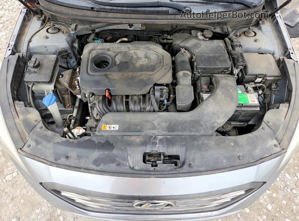 5NPE34AFXGH427528 2016 HYUNDAI SONATA Серебряный Вид задней части салона