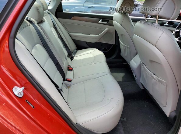 5NPE34AFXHH444430 2017 HYUNDAI SONATA Red Вид задніх сидінь