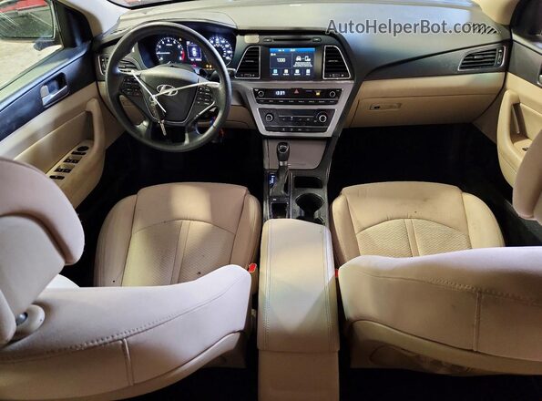 5NPE34AFXHH460837 2017 HYUNDAI SONATA Red Dashboard view