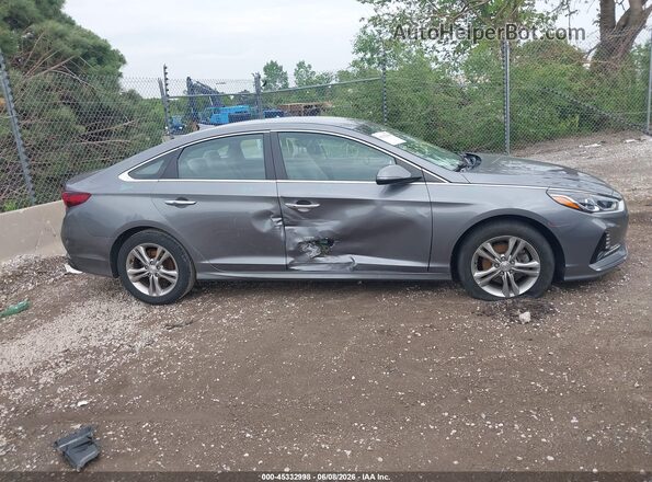 5NPE34AFXJH638512 2018 HYUNDAI SONATA Gray Rear interior view