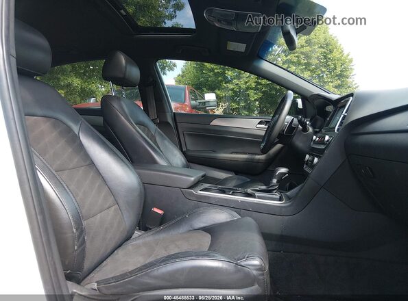 5NPE34AFXJH684549 2018 HYUNDAI SONATA White Front interior view