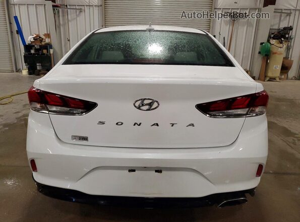 5NPE34AFXJH710583 2018 HYUNDAI SONATA White Հետևի տեսք