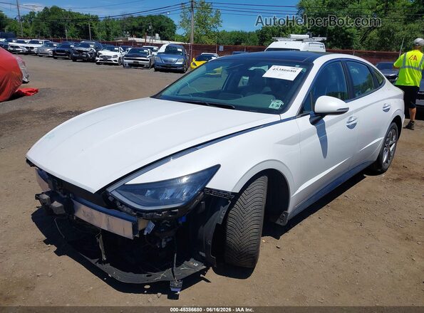 5NPEF4JA1MH103178 2021 HYUNDAI SONATA White Widok z przodu