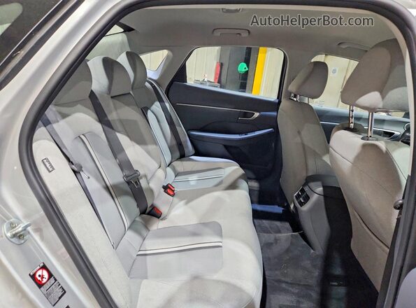 5NPEF4JA2LH027078 2020 HYUNDAI SONATA Silver Vista de los asientos traseros