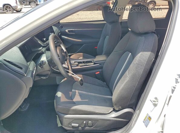 5NPEF4JA9LH014781 2020 HYUNDAI SONATA White წინა სალონის ხედი