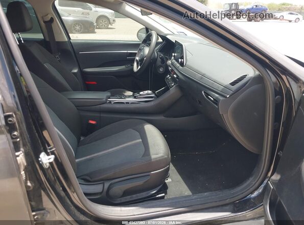 5NPEG4JA0MH115805 2021 HYUNDAI SONATA Черный Вид салона спереди