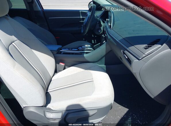 5NPEG4JA3MH081018 2021 HYUNDAI SONATA Красный Вид салона спереди