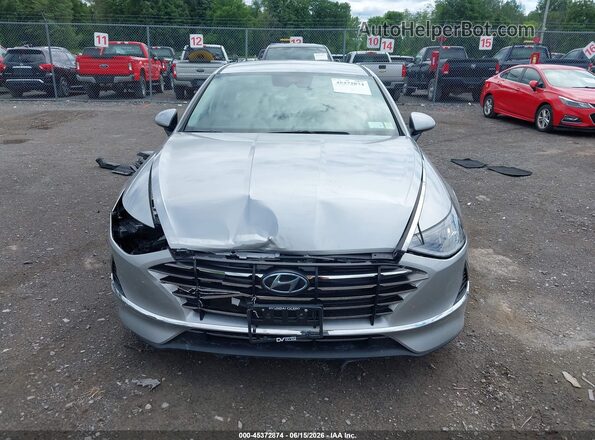 5NPEG4JA5MH103536 2021 HYUNDAI SONATA Silver Widok wnętrza z tyłu