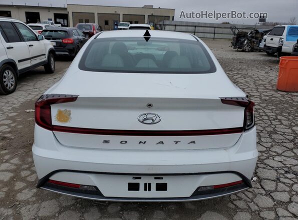 5NPEG4JA9MH070220 2021 HYUNDAI SONATA White Вид ззаду