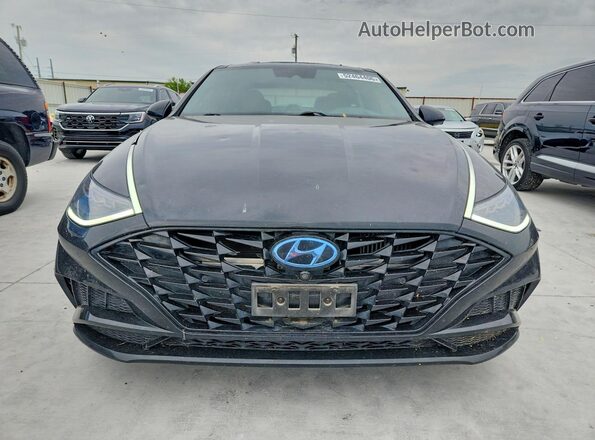 5NPEH4J22MH074681 2021 HYUNDAI SONATA Black Вид спереду