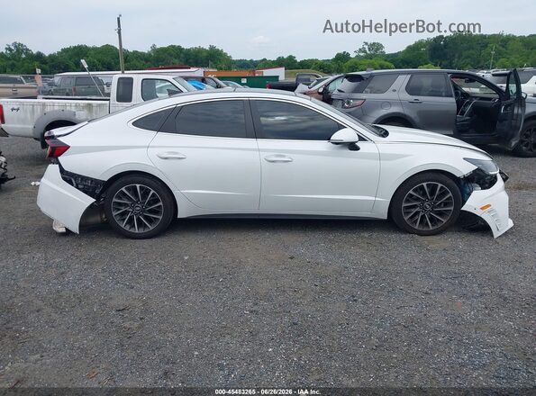 5NPEH4J23LH047052 2020 HYUNDAI SONATA White Widok wnętrza z tyłu