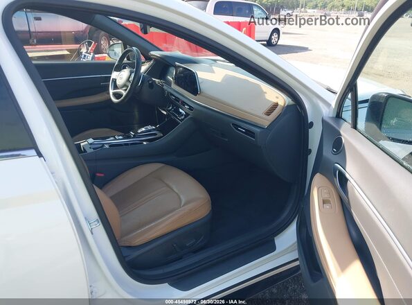 5NPEH4J24LH007014 2020 HYUNDAI SONATA White Front interior view
