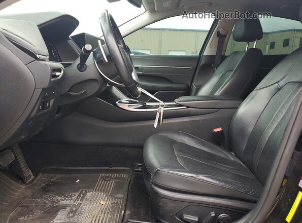 5NPEH4J25MH099686 2021 HYUNDAI SONATA Black წინა სალონის ხედი