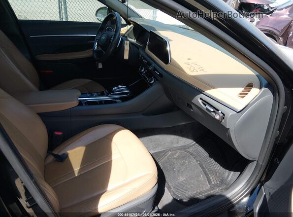 5NPEH4J26LH046252 2020 HYUNDAI SONATA Черный Вид салона спереди