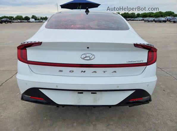 5NPEH4J28MH063782 2021 HYUNDAI SONATA White უკანა ხედი