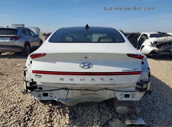 5NPEH4J28MH095826 2021 HYUNDAI SONATA White Widok z tyłu