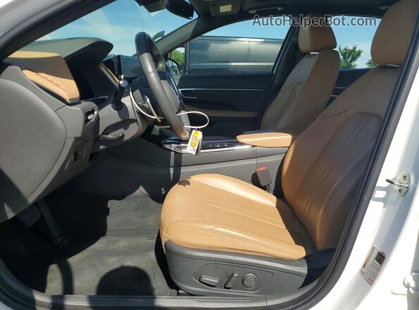 5NPEH4J28MH095826 2021 HYUNDAI SONATA White Widok wnętrza z przodu