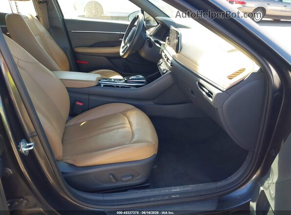 5NPEH4J28MH110549 2021 HYUNDAI SONATA Серый Вид салона спереди