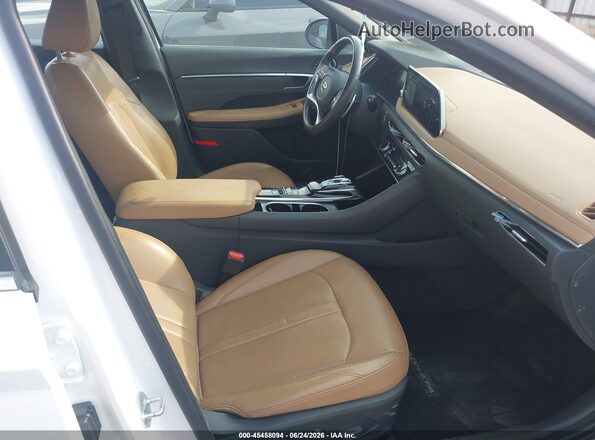 5NPEH4J29MH125061 2021 HYUNDAI SONATA Белый Вид салона спереди